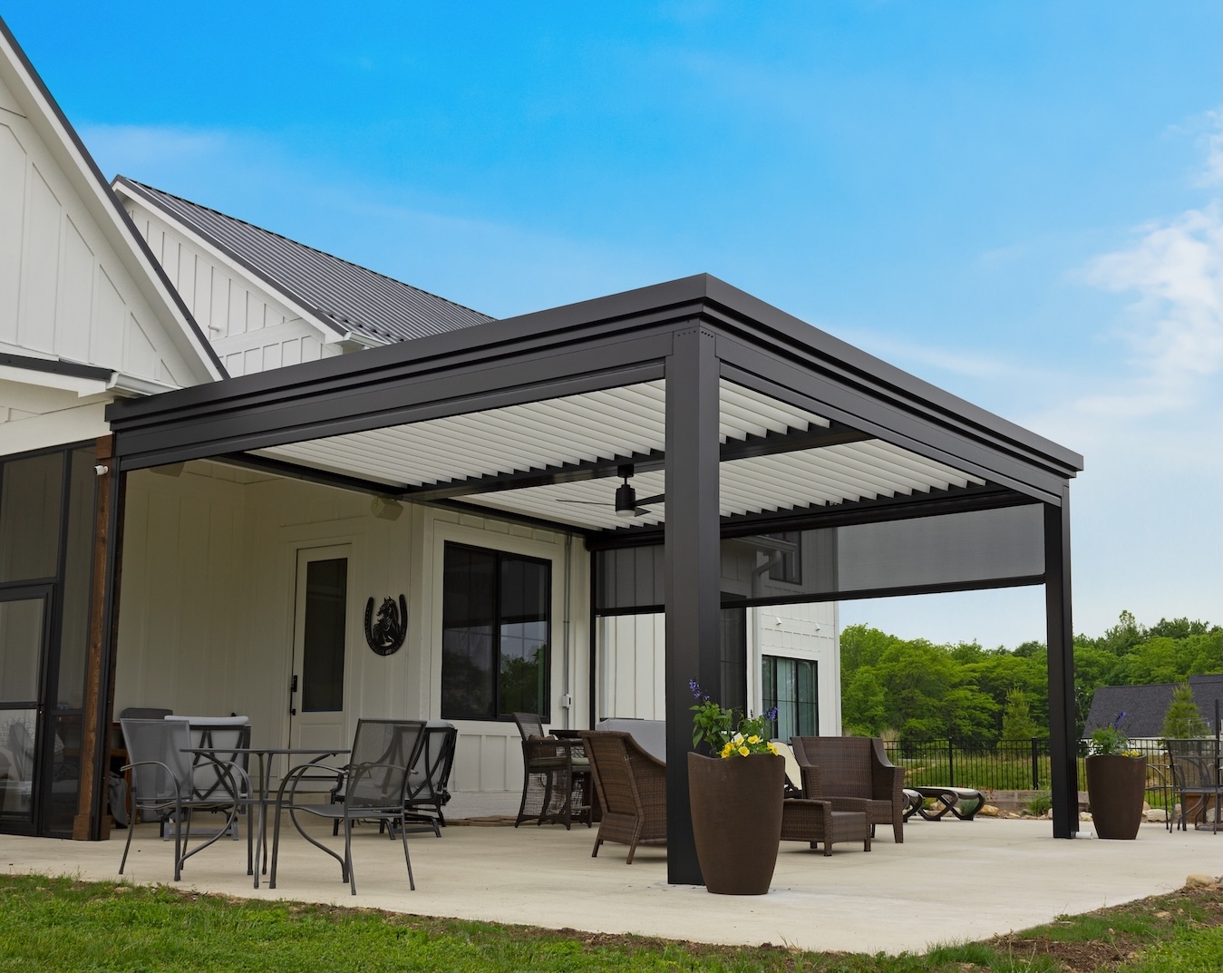 Birmingham, AL Louvered Roof Pergolas